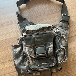 Max Edition Camo Belt Bag